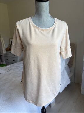 Jane & Delancey Women’s Pale Yellow T-Shirt NWT